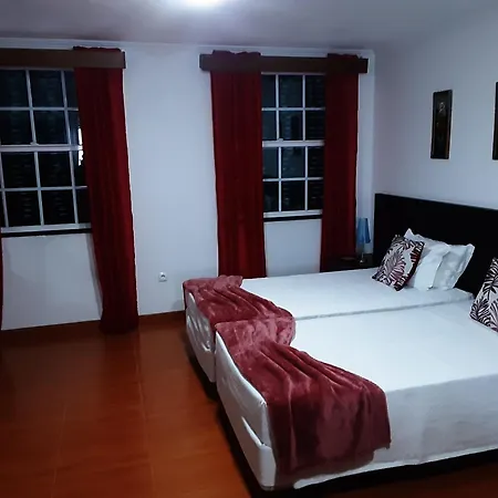 بيت ضيافة Residencia Machado 3*