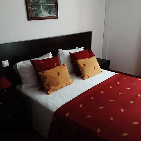 Residencia Machado 3*