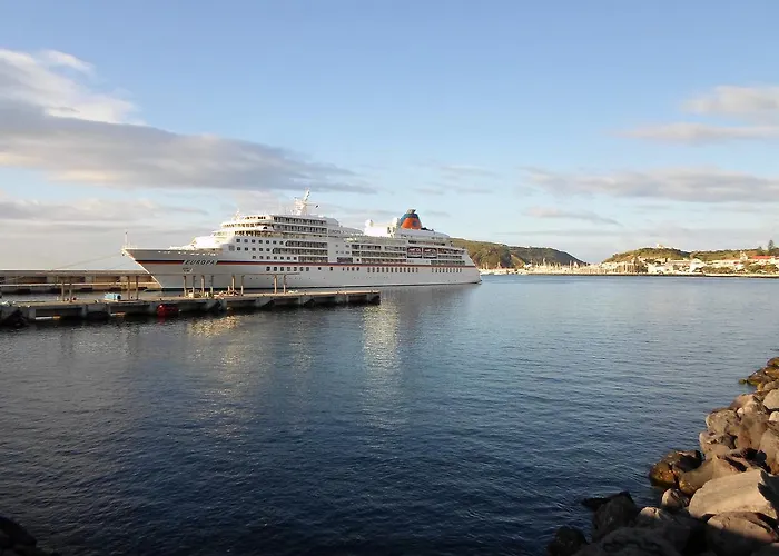 Residencia Machado 3*